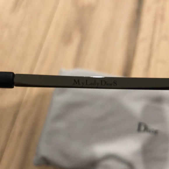 Christian Dior Sunglasses - Picture 5 of 8